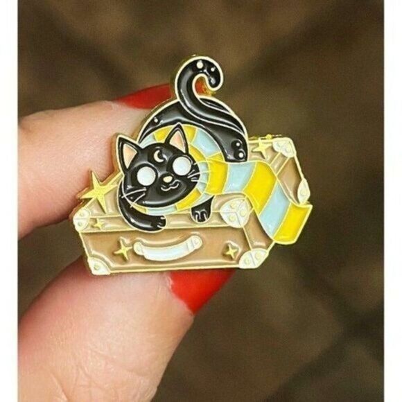 3/20 Witchy Cat Book Scarf Enamel Pin - Picture 1 of 1
